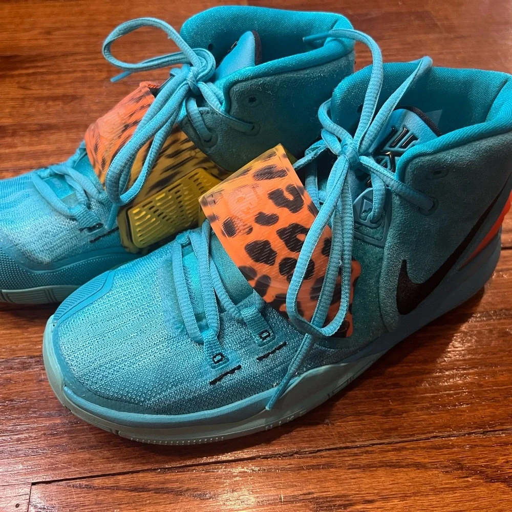 Nike Kyrie 6 Sneakers - Size 6Y